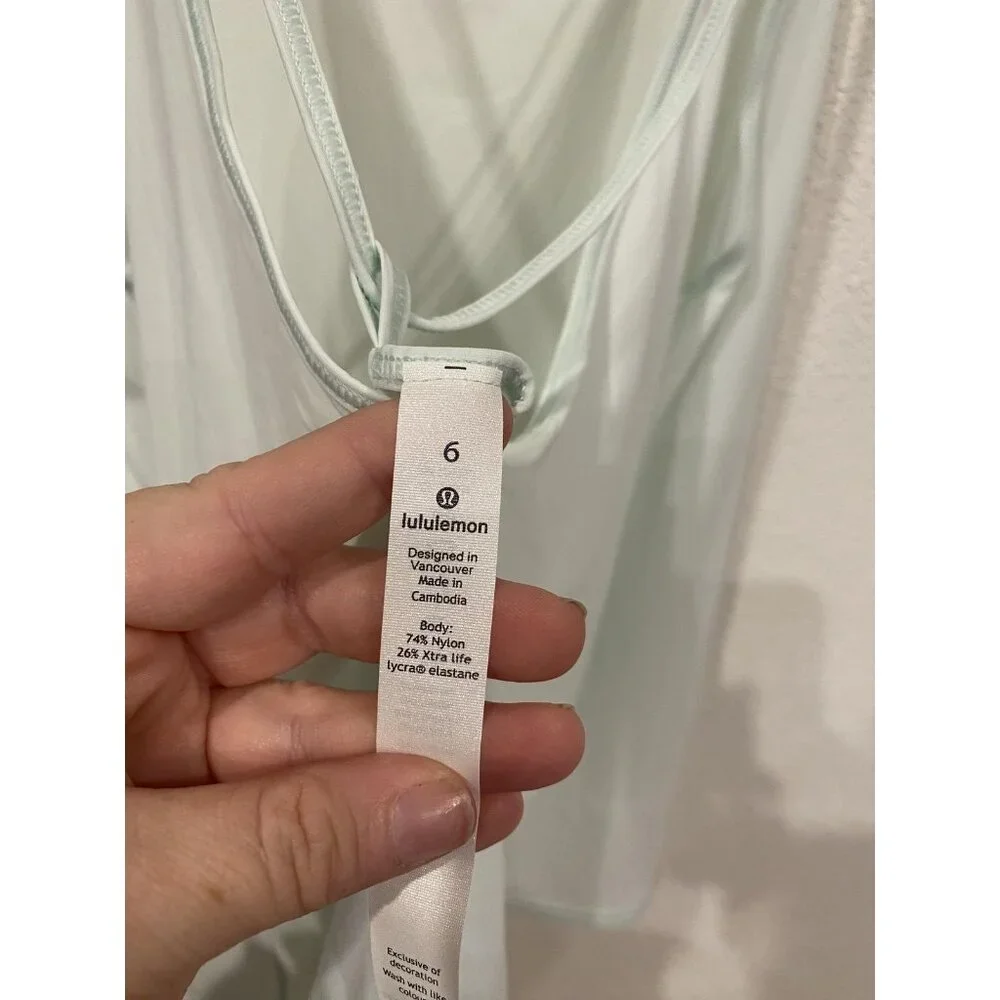 Lululemon Let It Slip Tank Top Womens 6 Green Scoop Neck Drapey Back Athletic - Picture 2 of 4